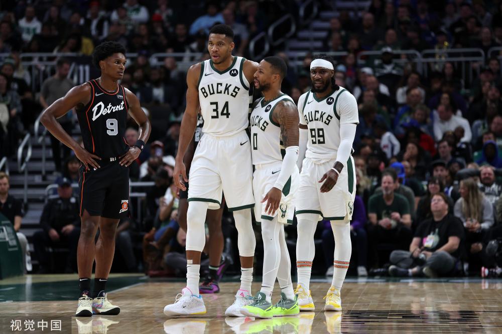 军如此接近 军如此接近