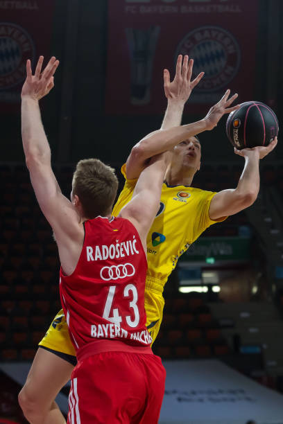 不适缺席球 不适缺席球